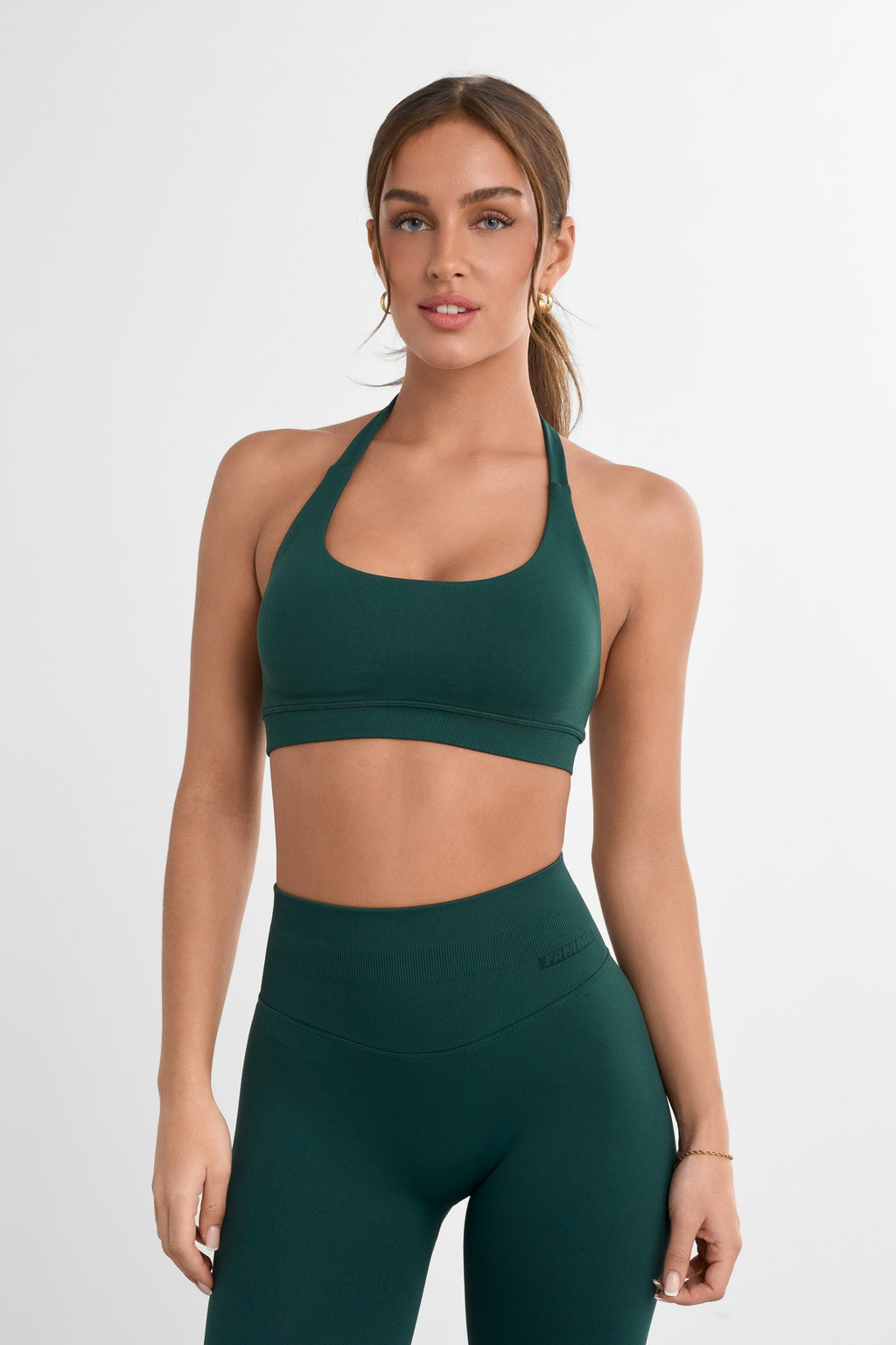 Sculpt Halterneck Sports Bra - for dame - Famme - Sports Bra